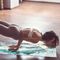 Mulheres impressas de borracha naturais esteiras da ioga do exercício do Gym de Pilates da qualidade de 185 * de 68CM 1.5MM